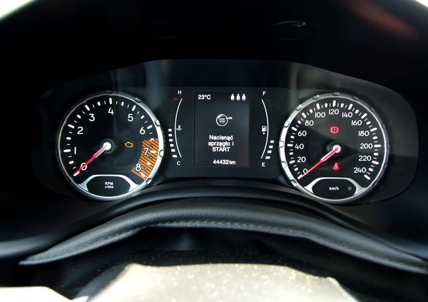 Jeep Renegade cena 72900 przebieg: 44500, rok produkcji 2019 z Lublin małe 106